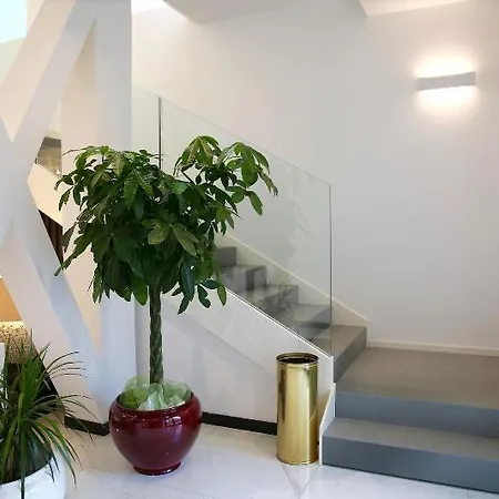 Monaco 4*