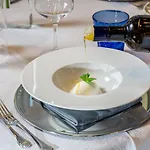 Hotel Monaco 4*