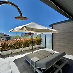 Monaco 4*