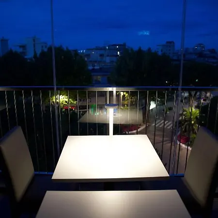 Monaco 4*
