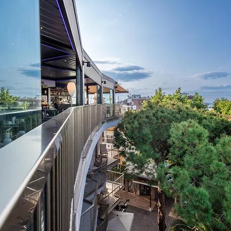 Monaco מלון 4*