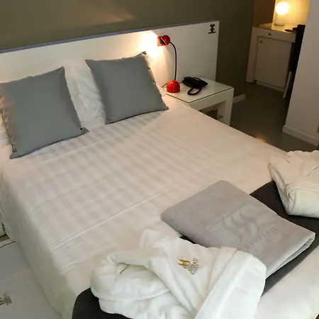 Monaco 4*