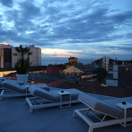 Hotel Monaco 4*