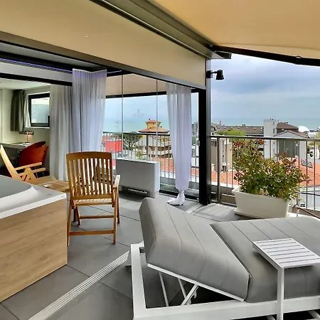 Monaco Hotel 4*