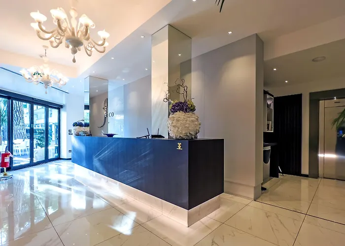 Monaco 4* لينانو سابيادورو