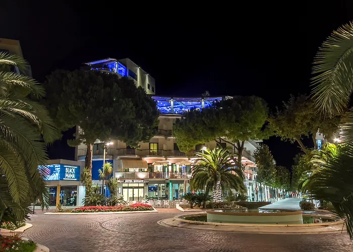 فندق Monaco لينانو سابيادورو